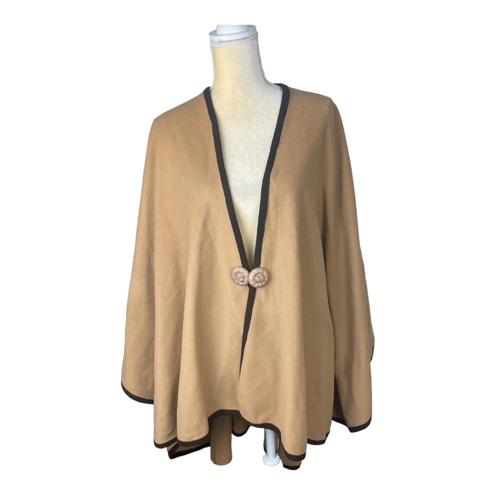 Camel Poncho Cape Trimmed in Brown Button Front Size‎ OS
